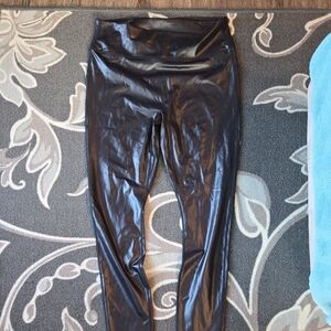 Black Shiny Leggings